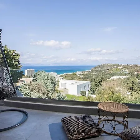 Evie's Oasis * Ixia (Rhodes)